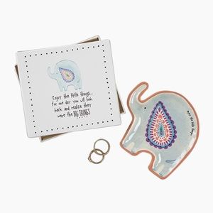 NEW Elephant Santa Fe Trinket